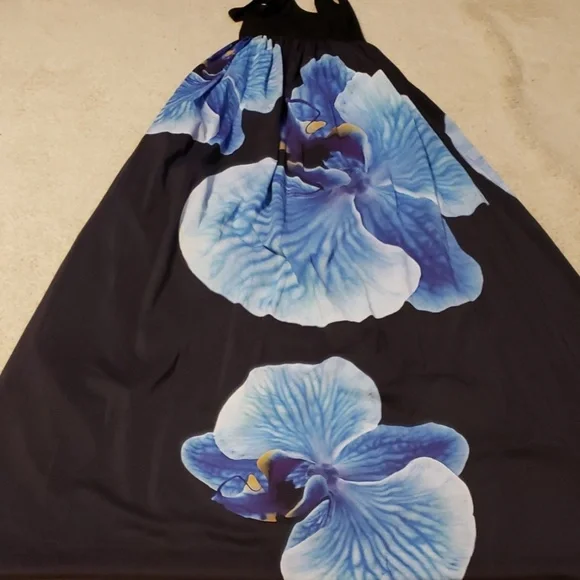 Alice + Olivia black orchid maxi dress